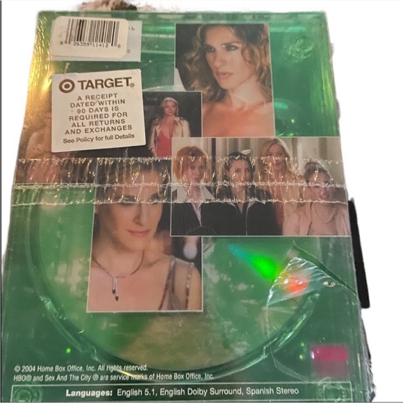 Sex and The City 3 Disc Package Season 6 Part One. - Picture 3 of 3